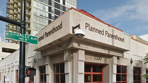 911 Call: Confusion at Planned Parenthood over Which Patient Needed an Ambulance