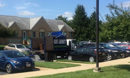 Got Junk: Late-term Abortion Business Loads Up Junk Truck in Preparation for Closing